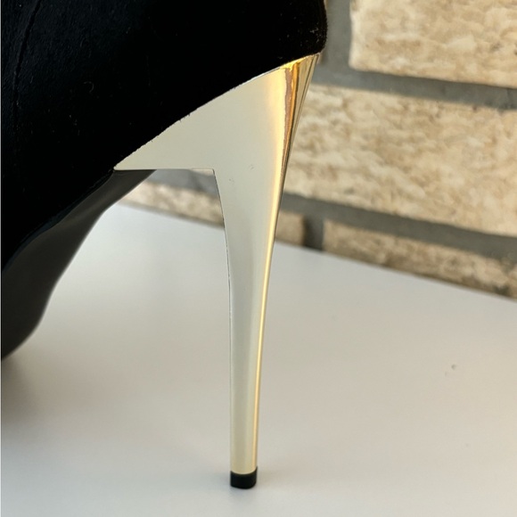 Fashion nova 8 1/2 booties. - Picture 3 of 10